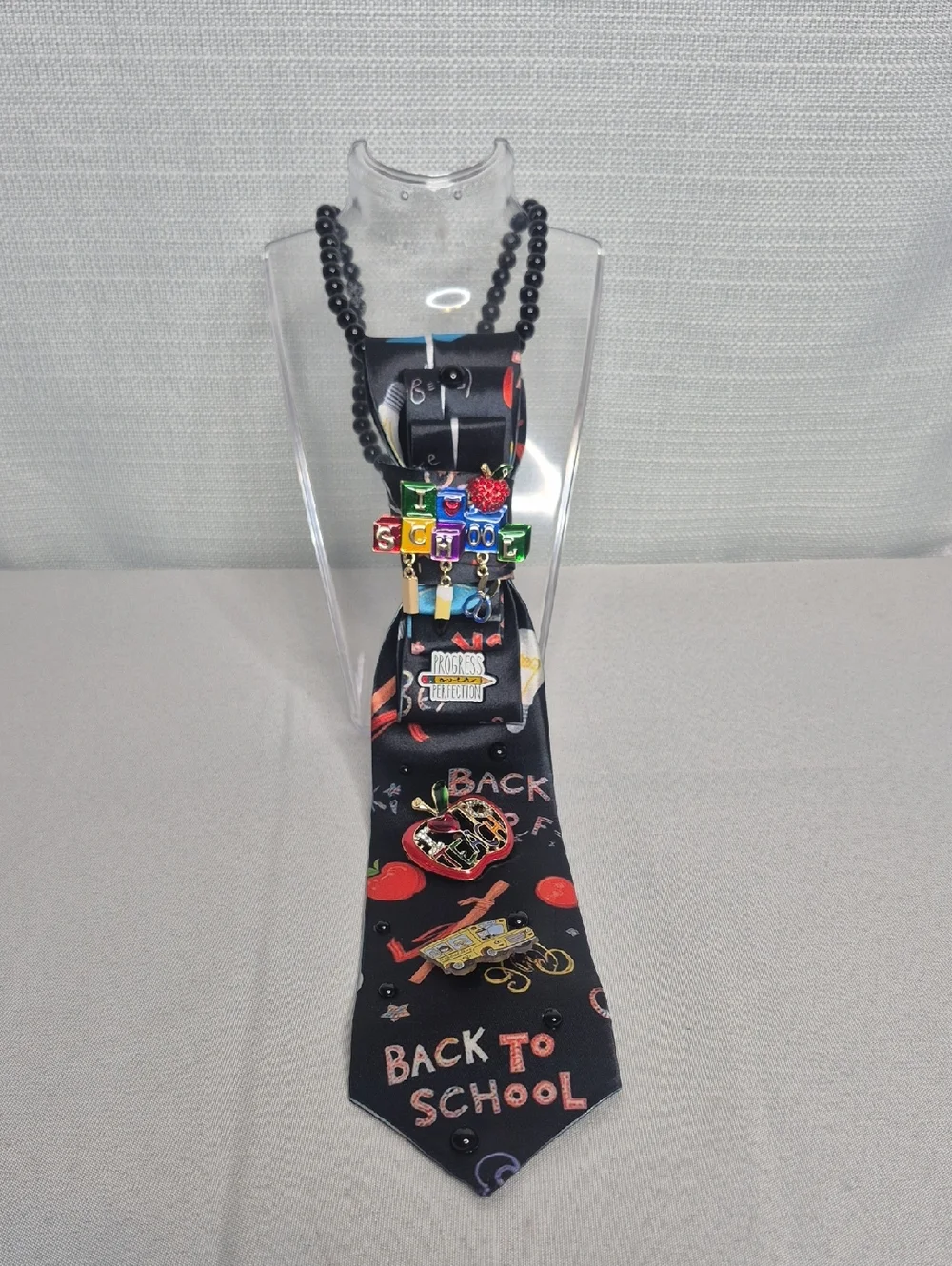 Handcrafted Luxury Fashion Necktie Necklace 📿 (BACK TO SCHOOL) - Picture 3 of 13